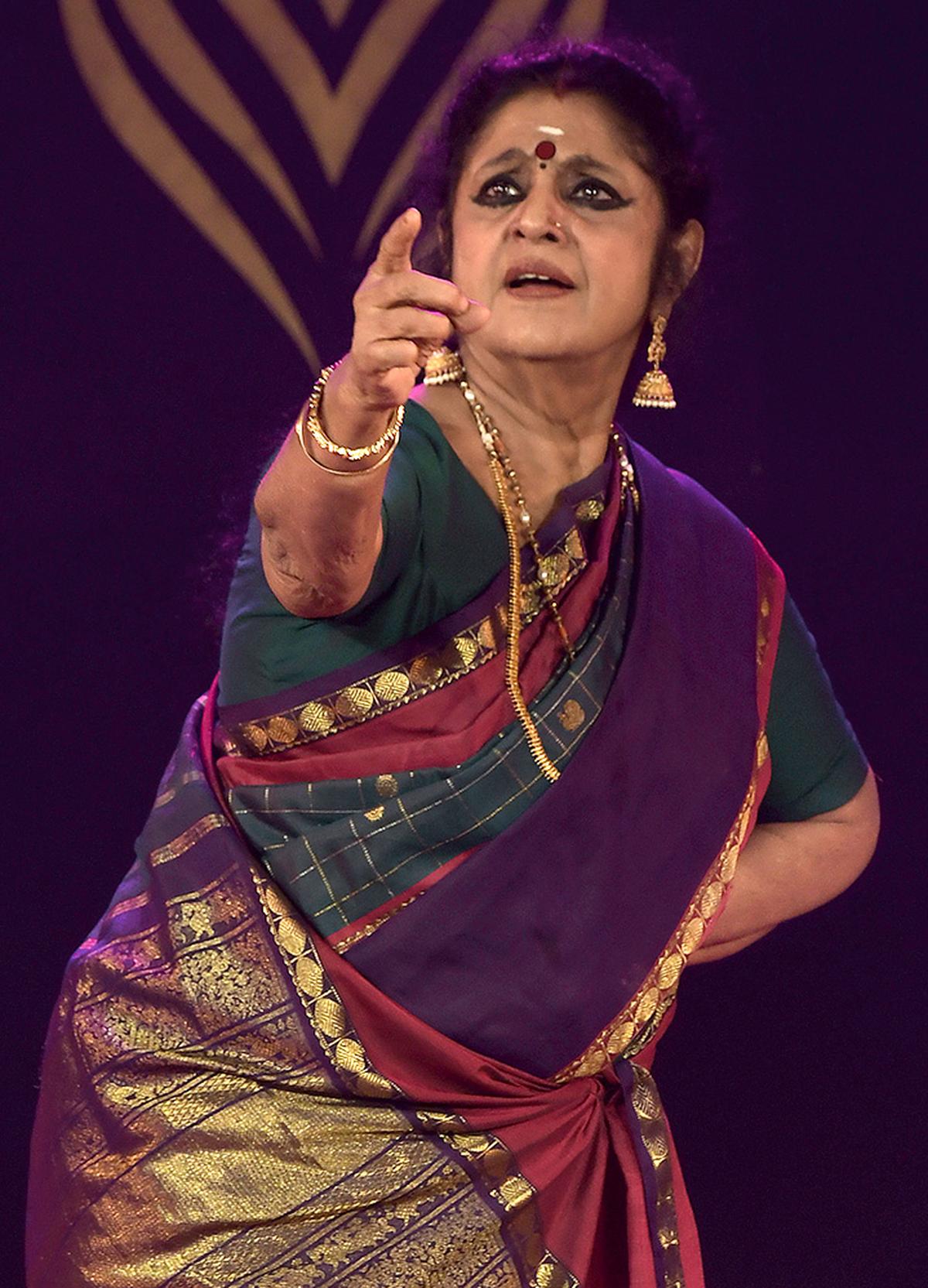 With training in myriad dance genres, Chitra Visweswaran developed an individualistic philosophy of movement. 