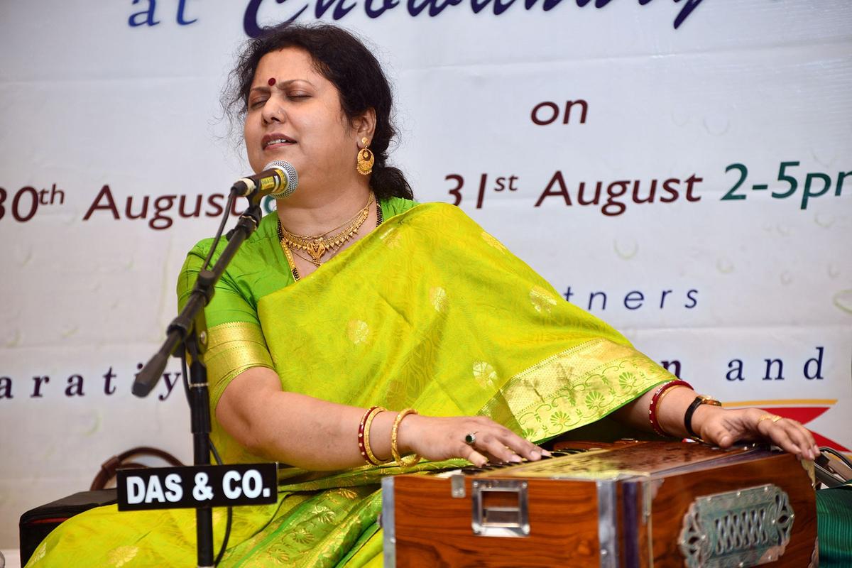 Abanti Bhattacharjee performing at Barkha Bahaar.