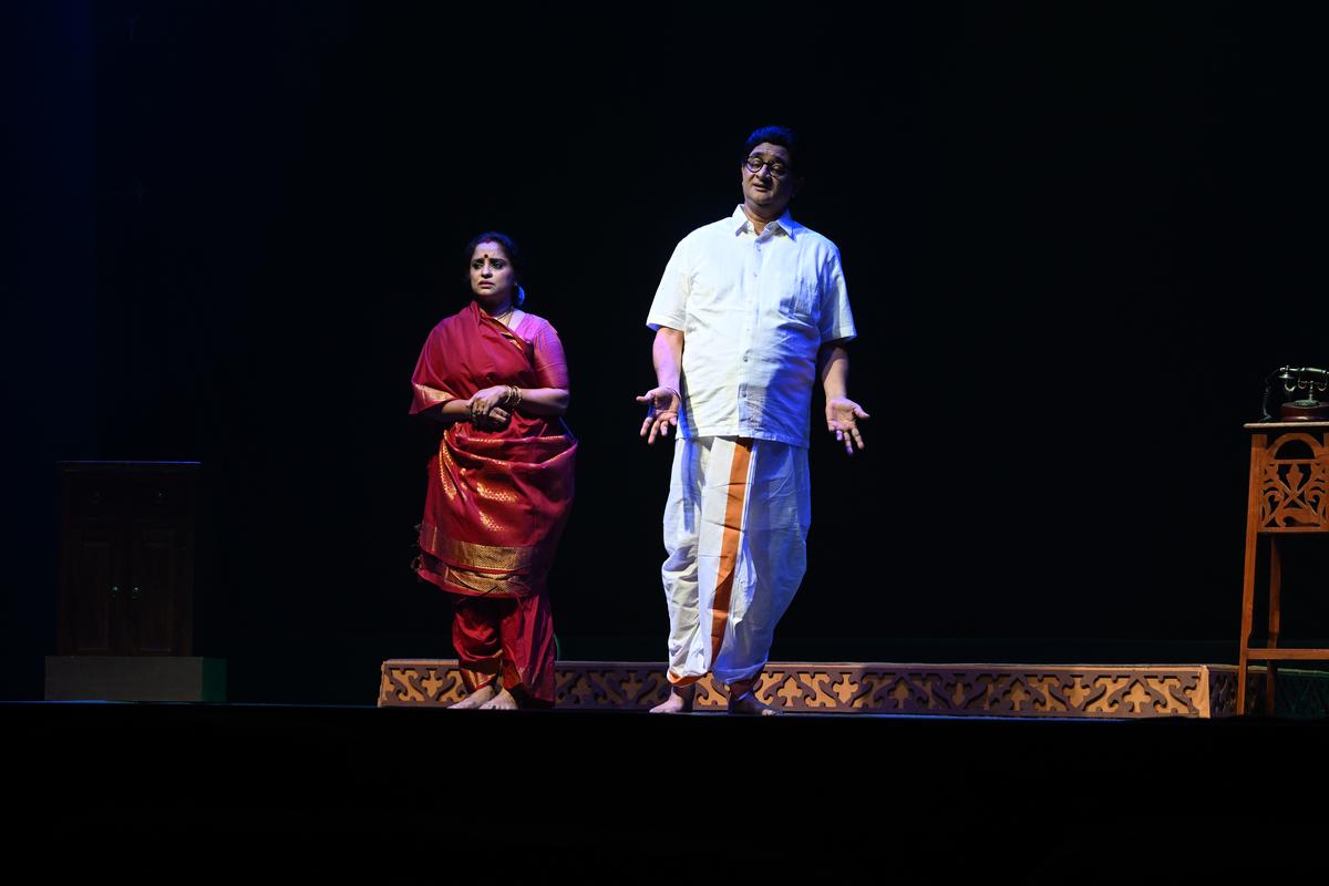 Lavanya Venugopal and Bhaskar as M.S. and Sadasivam in the play Kaatrinile Varum Geetham. 