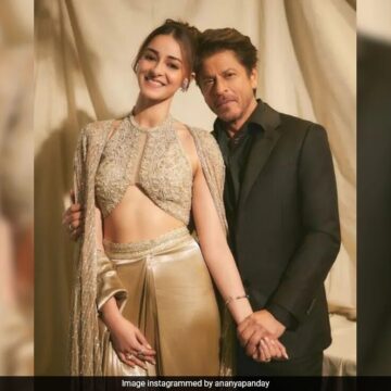 The One Where Ananya Panday Poses With “Bestie” Shah Rukh Khan