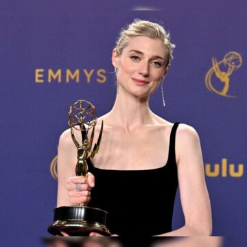 Elizabeth Debicki Wins Best Supporting Actress For Playing Princess Diana In The Crown