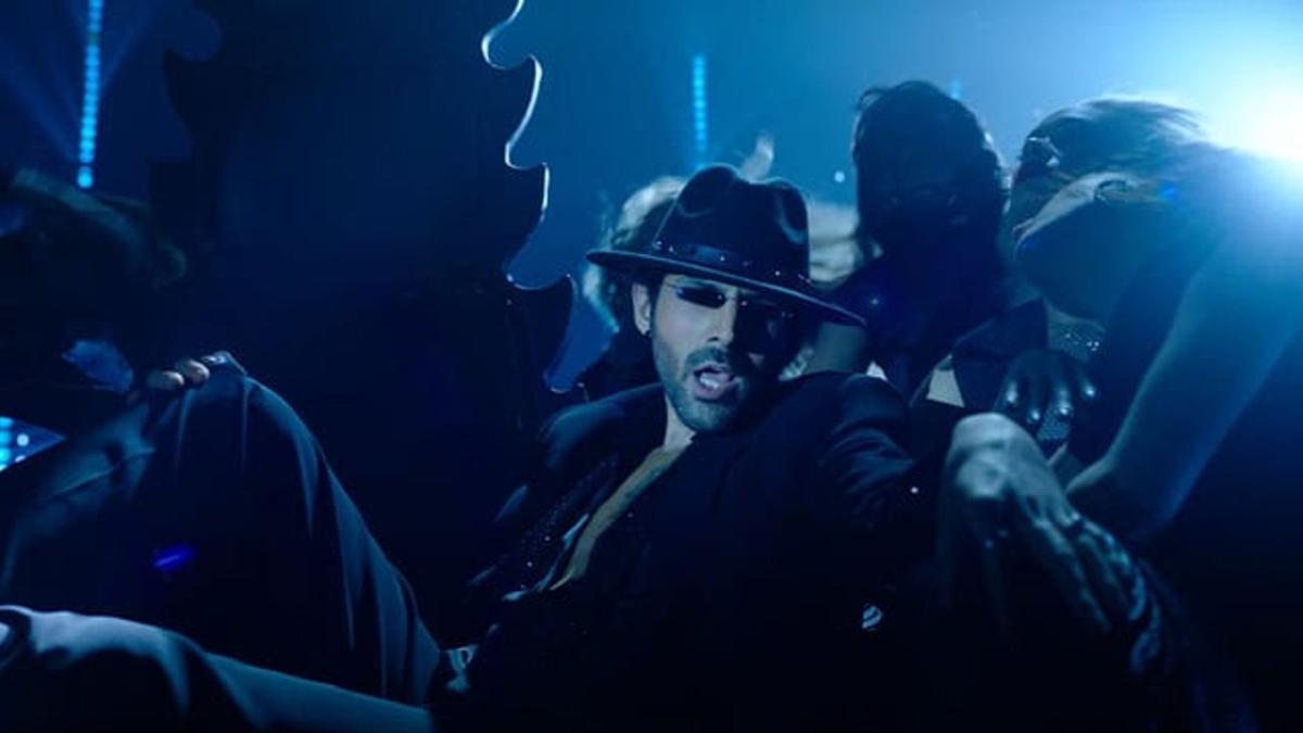 Kartik Aaryan in a still from the song