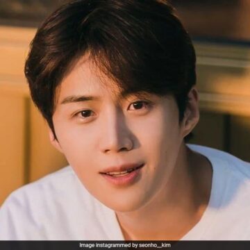 South Korean Actor Kim Seon Ho’s First Salary As An Actor Was This