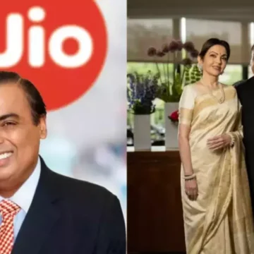 Mukesh Ambani Splurges In A Boeing Private Jet Worth Rs. 1,261 Crore And A Rs. 10 Crore Rolls Royce