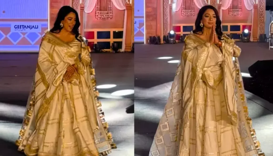 ‘Anupamaa’ Fame, Rupali Ganguly Steals The Show With Her Mesmerising Regal Attire On The Ramp