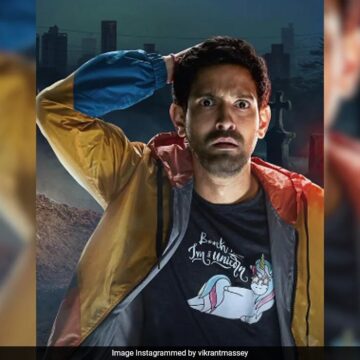 Vikrant Massey Spares No Effort To Go With The Swing Of The Scrappy Film