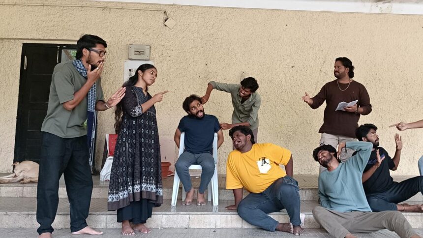 Rohith Raj Akula of Dharmi Theatre Academy directs comedy play ‘Middle Class Melodies’