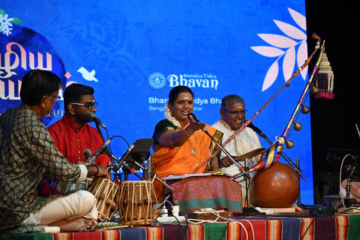 CHENNAI: 23/10/2024:  For Friday Page:
  Bharathi Thirumagan and team presenting ‘Bhoomiye Sami’  (villupattu) at Bharatiya Vidya Bhavan, Chennai.