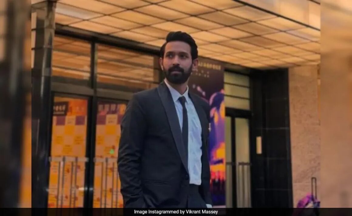 Vikrant Massey Wins Big, Full List Of Winners Out