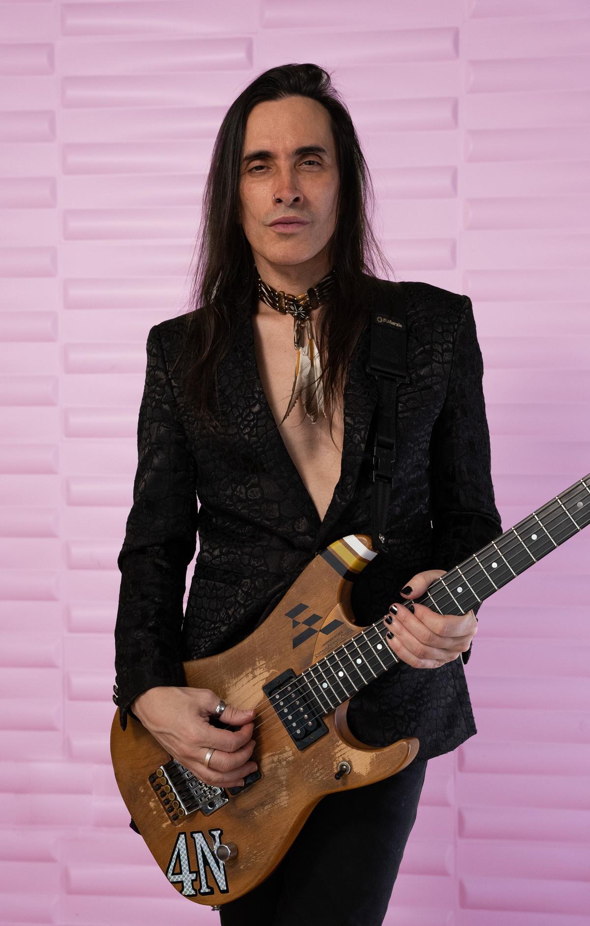 Lead guitarist Nuno Bettencourt