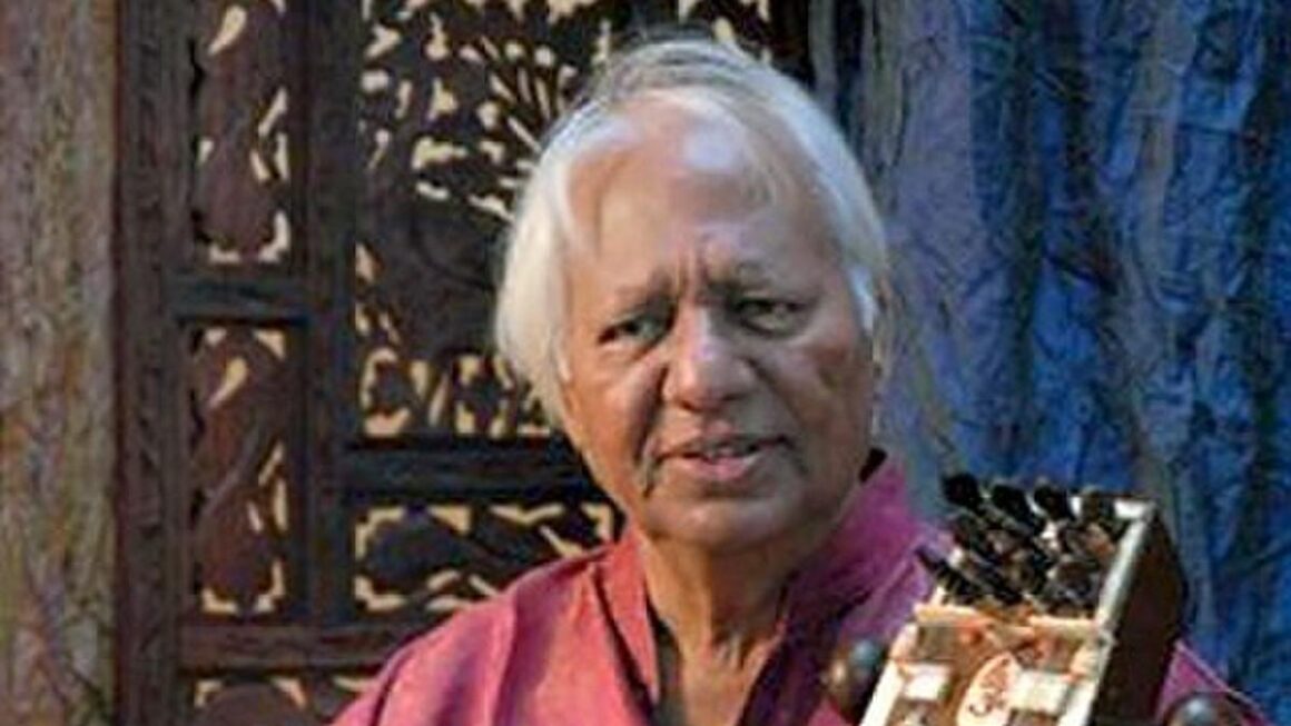 Tributes pour in for Pandit Ram Narayan, the maestro who took sarangi instrument to new heights