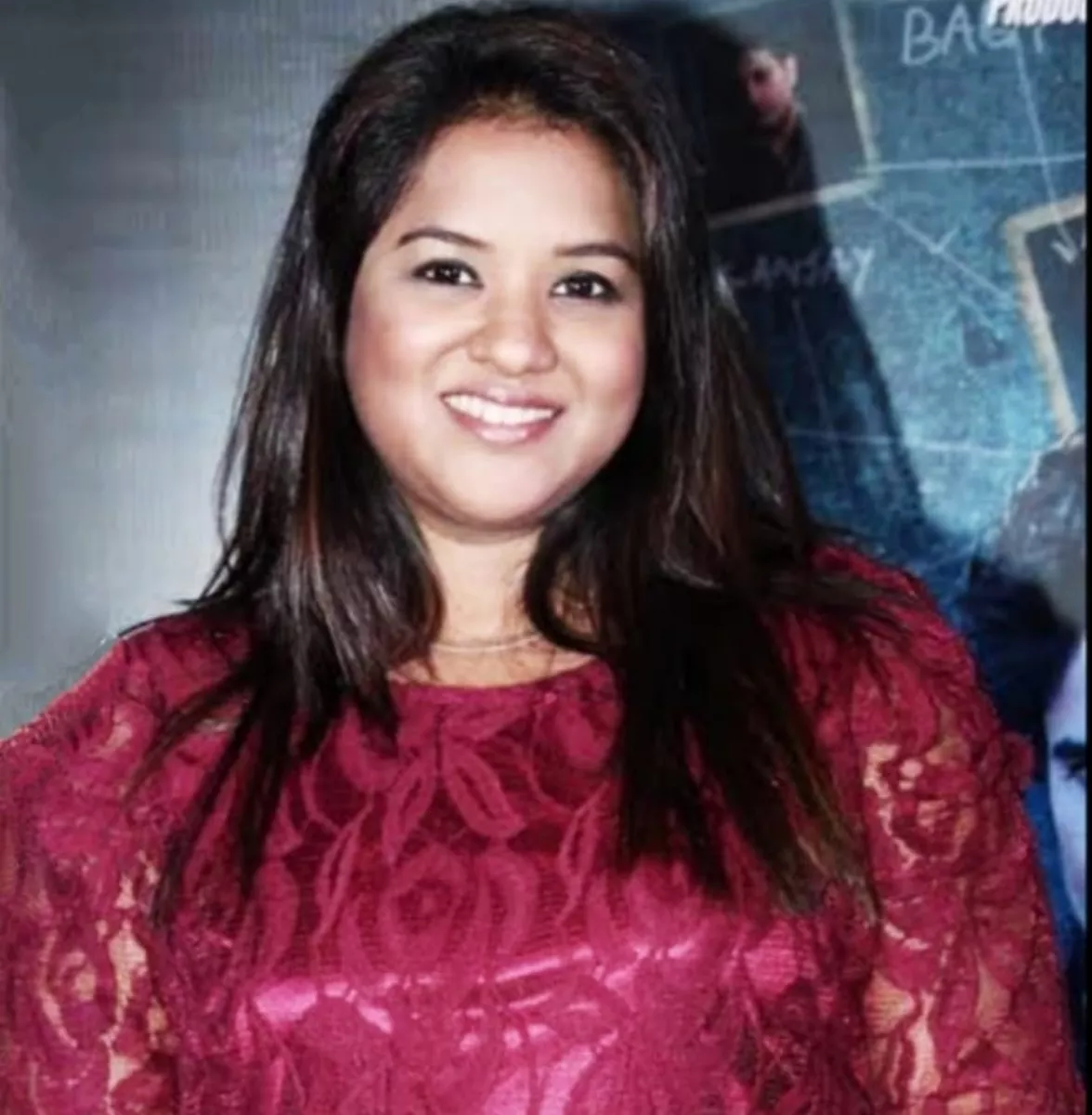 Who is Sooraj Barjatya’s cousin-sister, Kavita Barjatya? She is a trained vocal singer and Kathak dancer