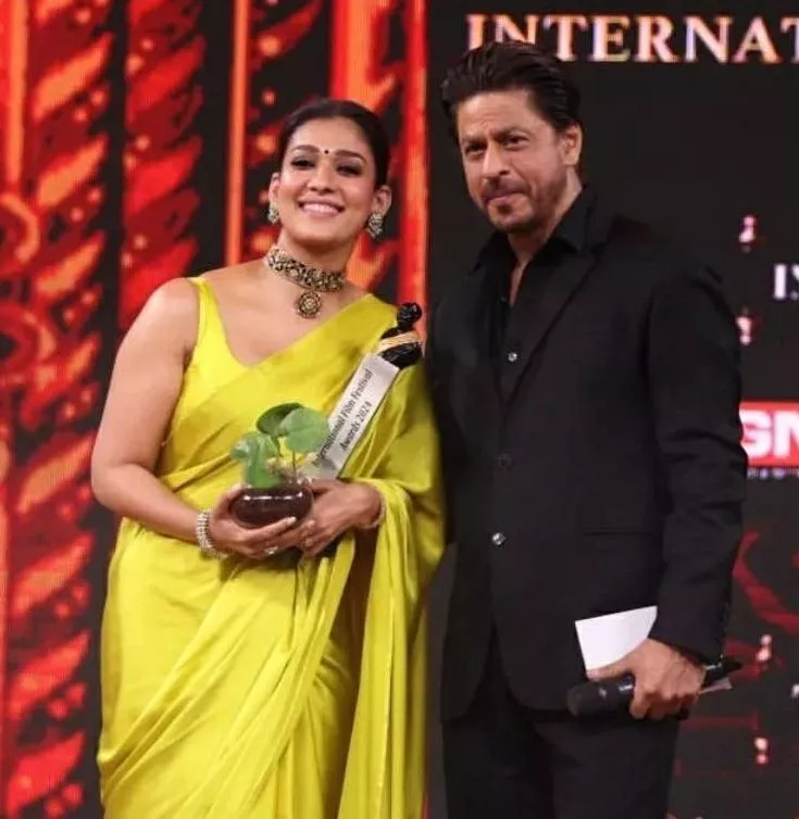 Nayanthara with SRK