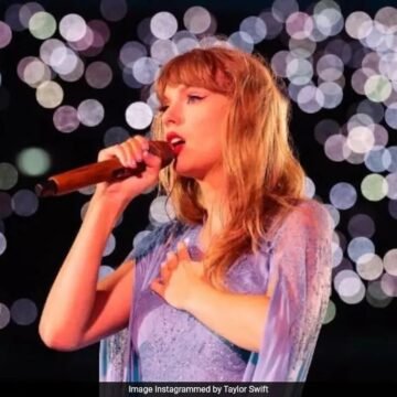 Taylor Swift Gets Emotional As She Receives Standing Ovation During Toronto Concert