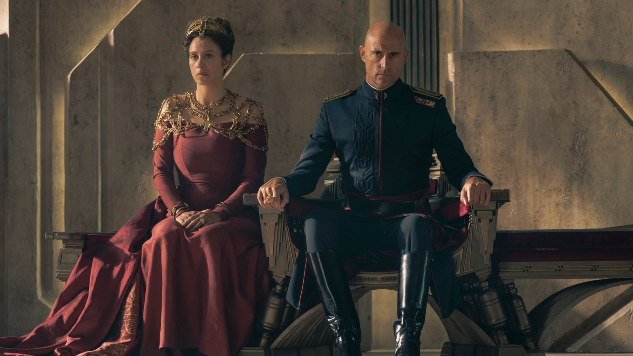 (L to R) Jodhi May and Mark Strong in 'Dune: Prophecy'. Photo: Courtesy of HBO.