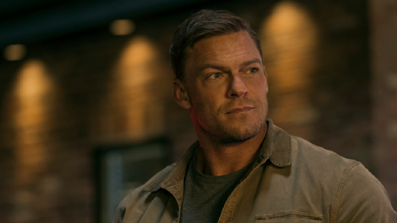 Alan Ritchson as Jack Reacher in Prime Video's 'Reacher' season 2.