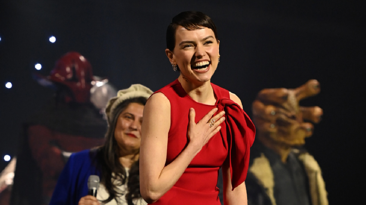 (L to R) Director Sharmeen Obaid-Chinoy and Daisy Ridley at Star Wars Celebration 2023.