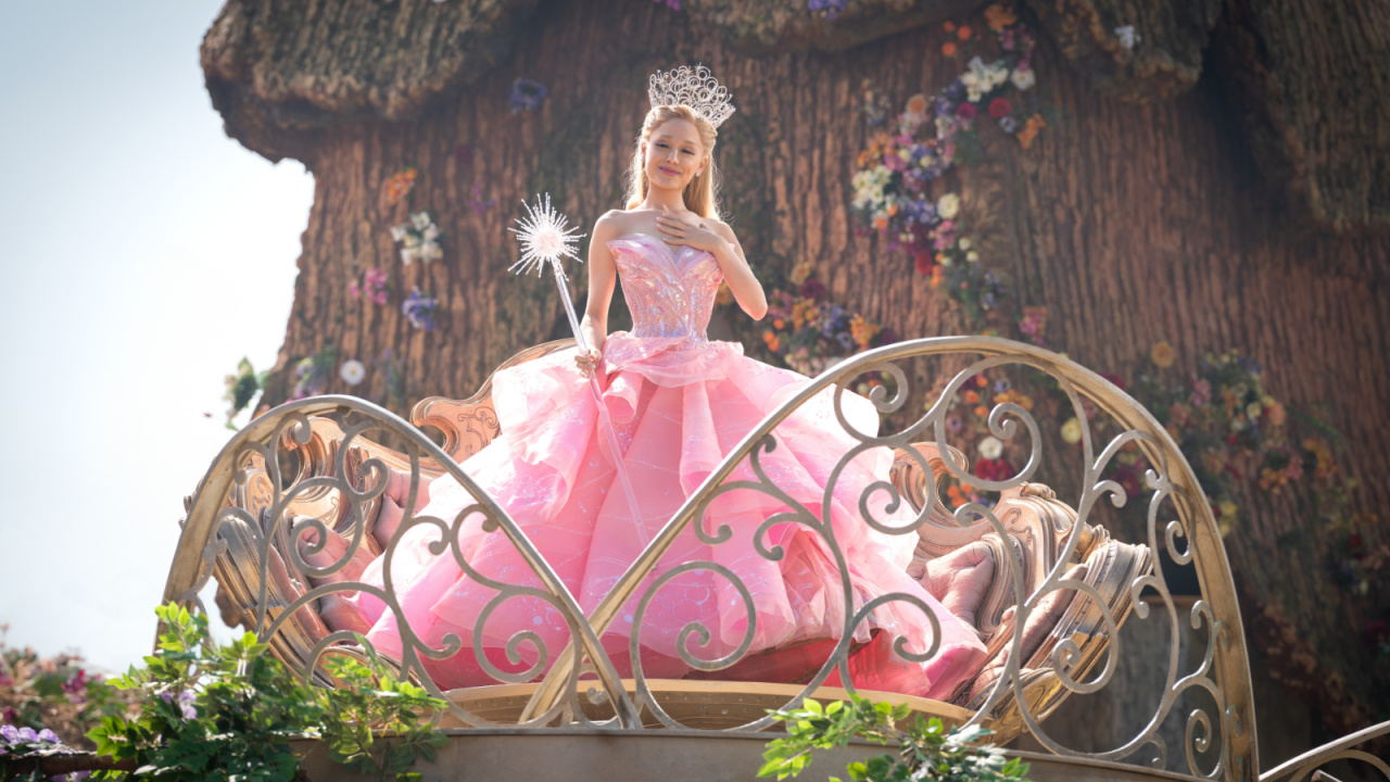 Ariana Grande is Glinda in 'Wicked', directed by Jon M. Chu. Photo: Universal Pictures.