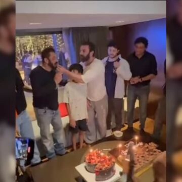 Birthday Boy Sohail Khan Feeds The First Piece Of Cake To Salman Khan