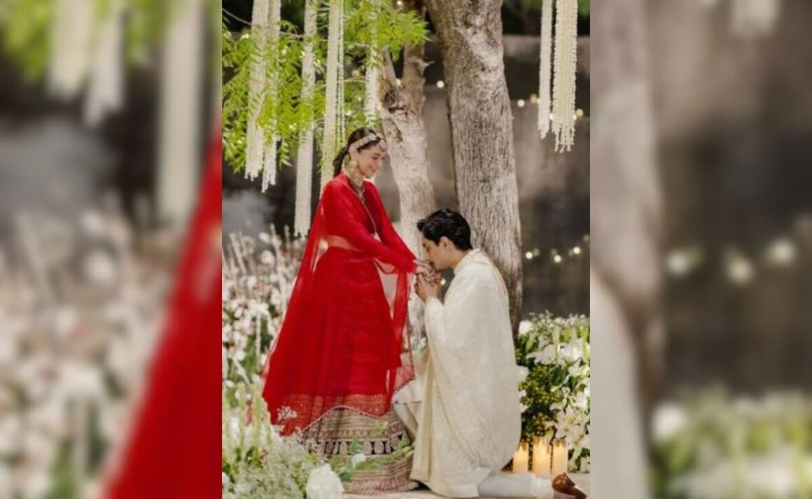 The One Where Siddharth’s Romantic Gesture Leaves Aditi Rao Hydari Blushing. See Unseen Pics From Couple’s Rajasthan Wedding