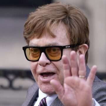 Elton John says he has lost his eyesight and struggles to see his new stage musical