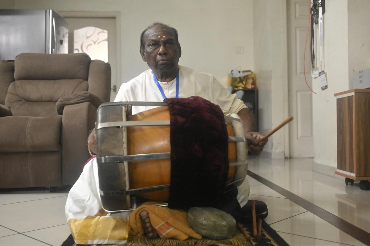 In Singapore, many Malaysians and Chinese in the audience were impressed with the ‘kirra’ sound that Vedaranyam Balasubramaniam played on his thavil.