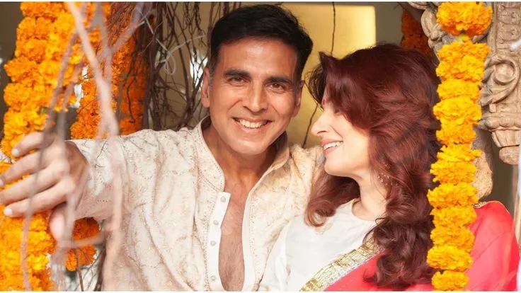 Akshay, Twinkle