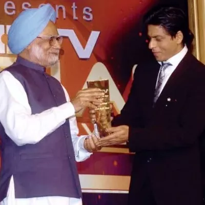 After Akshay Kumar, Shah Rukh Khan praises Prime Minister, Narendra Modi for launching WAVES 