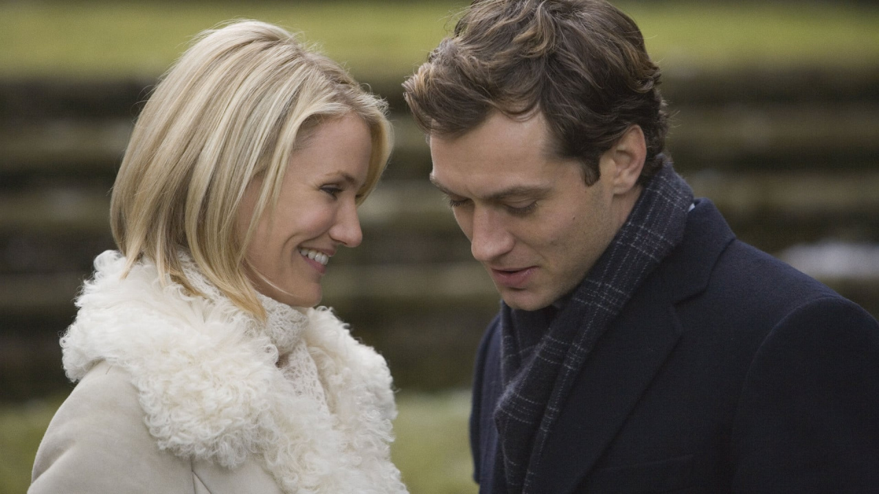 (L to R) Cameron Diaz and Jude Law in 'The Holiday'. Photo: Sony Pictures Releasing.