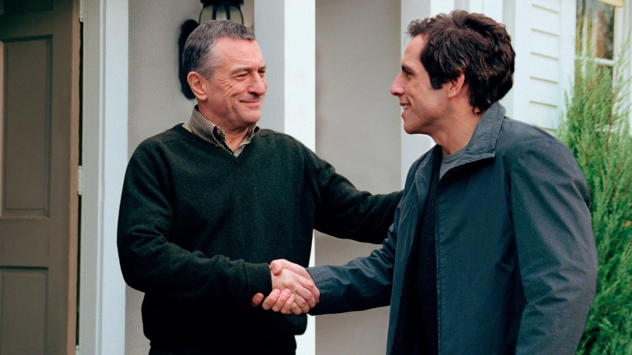 (L to R) Robert De Niro and Ben Stiller in 'Meet the Parents'. Photo: Universal Pictures.