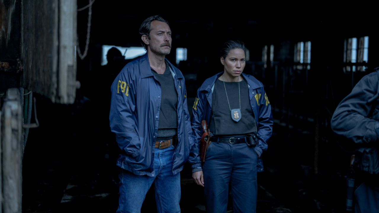 (L to R) Jude Law and Jurnee Smollett in 'The Order'. Photo: Amazon MGM Studios.