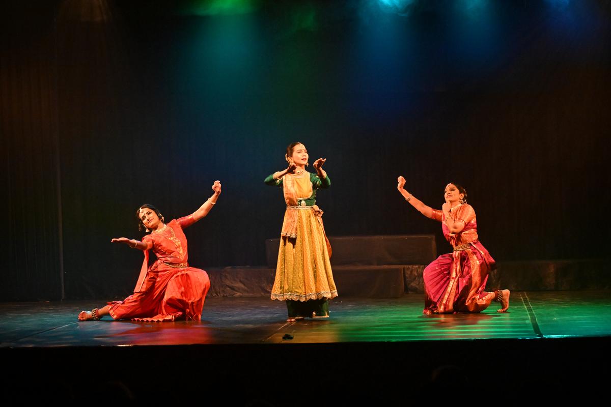 A kathak dancer narrated the story of Radha and her love for Krishna. 