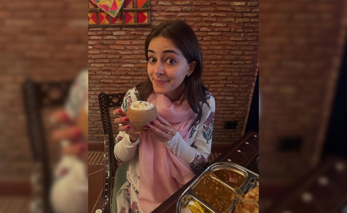 Ananya Panday Began Her New Year With A Visit To The Golden Temple With Mom Bhavana And Sister Rysa