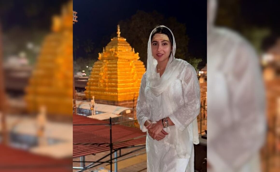 Sara Ali Khan Seeks Blessings At Srisailam Mallikarjuna Jyotirlinga Temple. See Pics