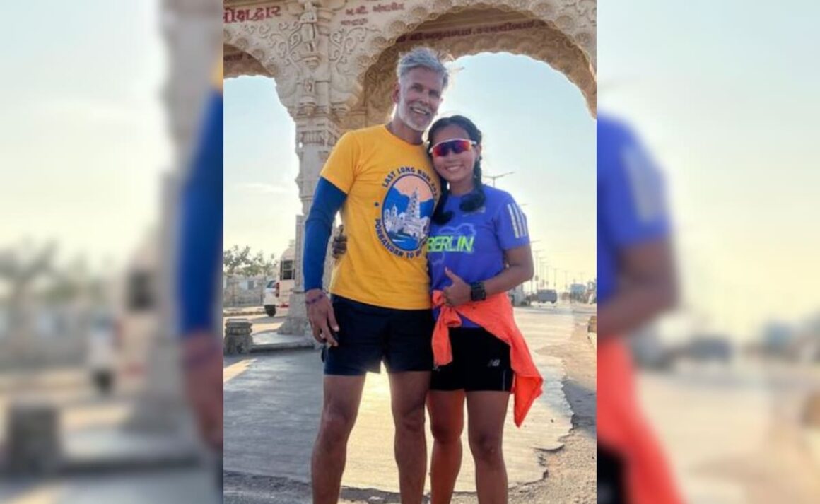 Milind Soman And Ankita Kanwar Ran From Porbandar To Dwarka (104 Kilometres) On New Year’s Eve